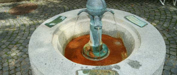 Der Justus-Liebig-Brunnen in Bad Soden am Taunus