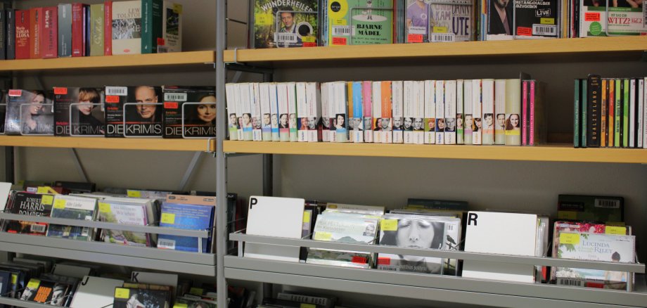 CDs und DVDs in der Stadtbücherei Bad Soden